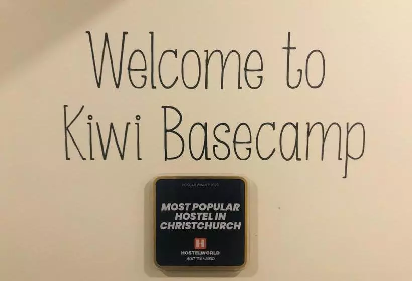 Majatalo Kiwi Basecamp Backpackers