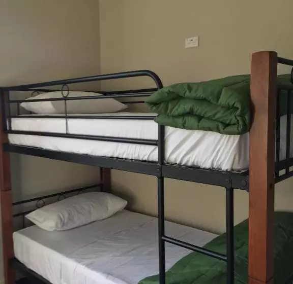 Majatalo Kiwi Basecamp Backpackers