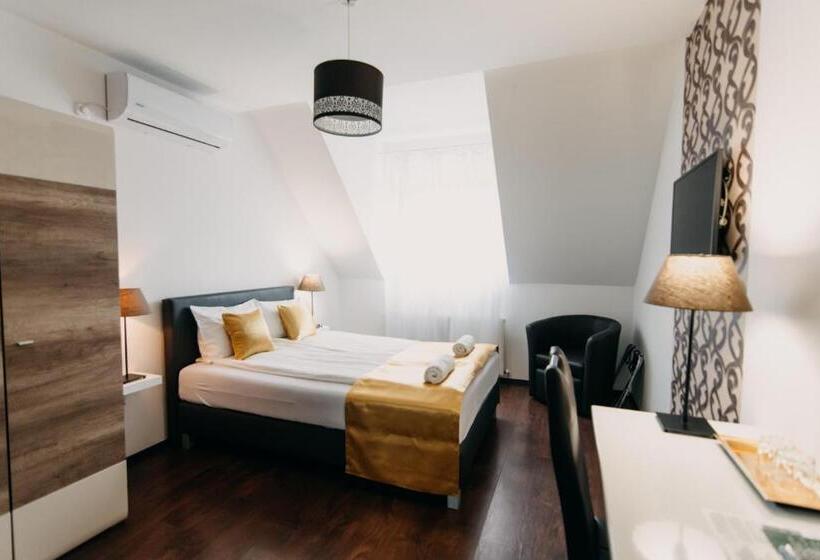 بنسيون Palma Superior