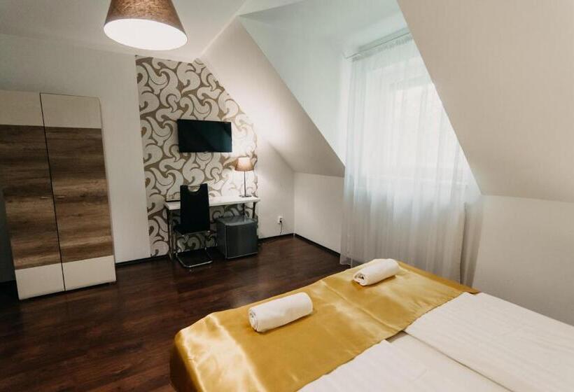 بنسيون Palma Superior