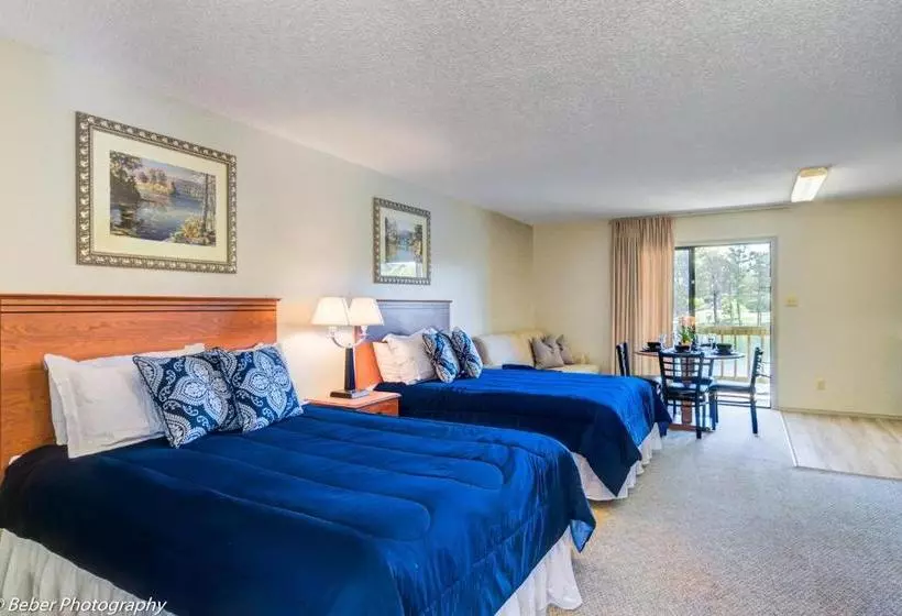 Retkeilymaja Long Island Lake Resort