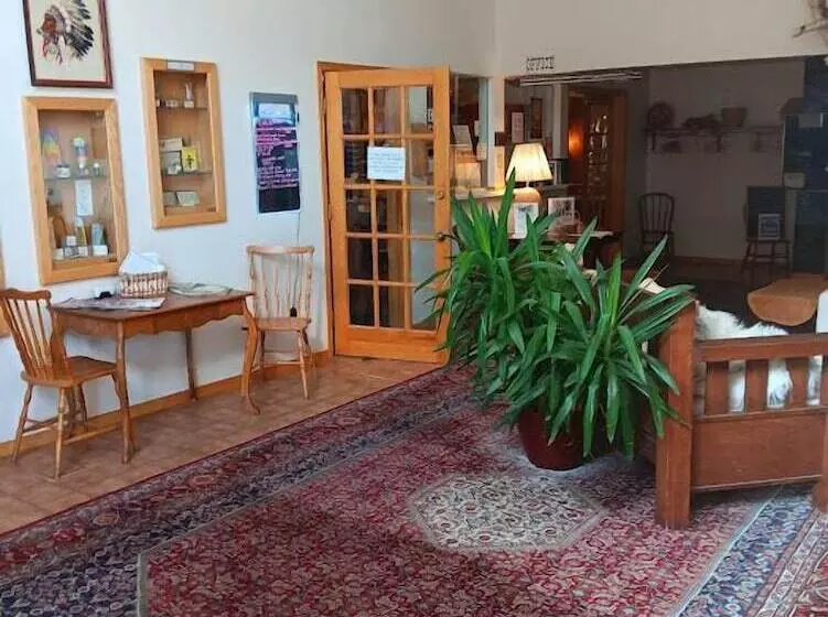 Retkeilymaja White Birch Inn