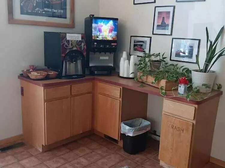 Retkeilymaja White Birch Inn