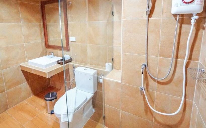 Nan Green Lake View Resort