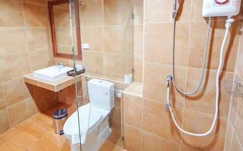 Nan Green Lake View Resort