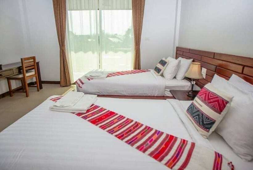 Nan Green Lake View Resort