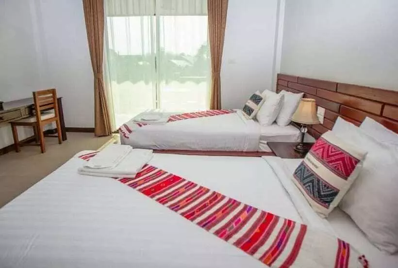 Nan Green Lake View Resort