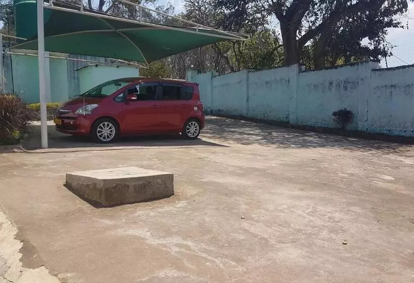 پانسیون Maoni Guest House