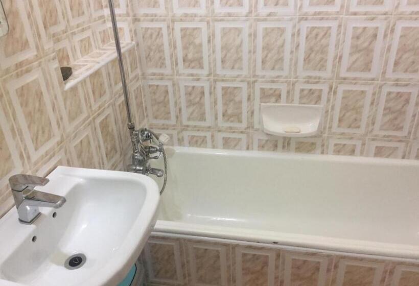 Пансион Maoni Guest House