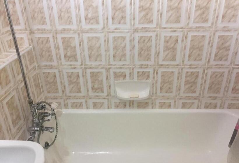 Пансион Maoni Guest House