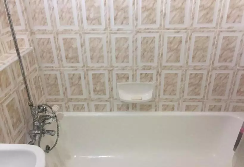 پانسیون Maoni Guest House