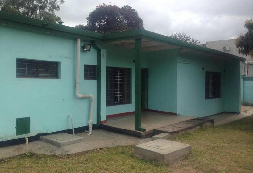 Пансион Maoni Guest House