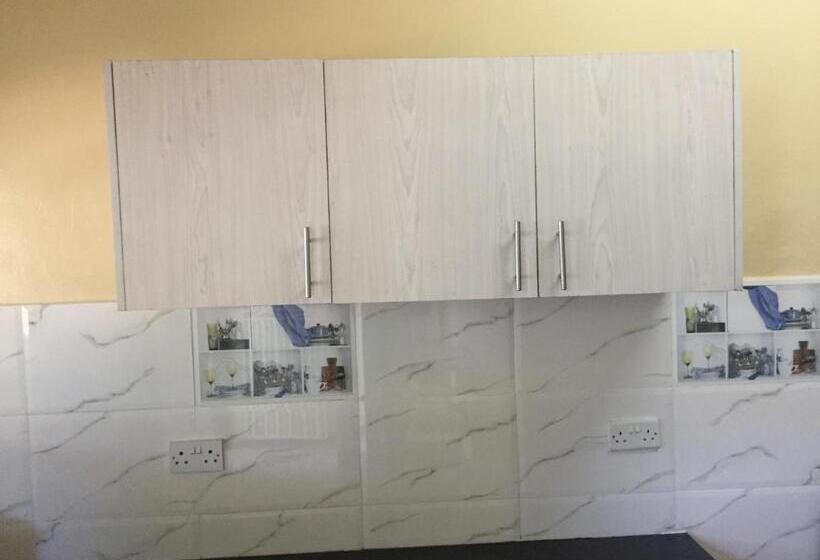 Пансион Maoni Guest House