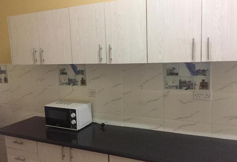 Пансион Maoni Guest House