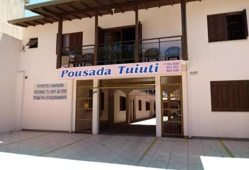 ペンション Pousada Tuiuti