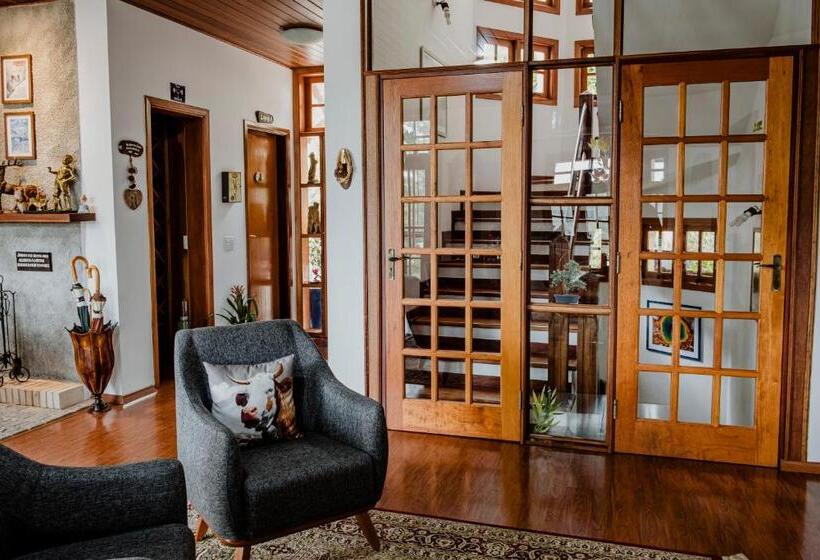 پانسیون Ville De France