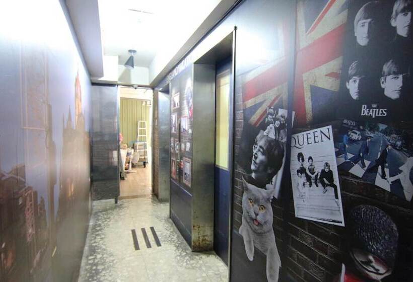 هاستل England Vacation