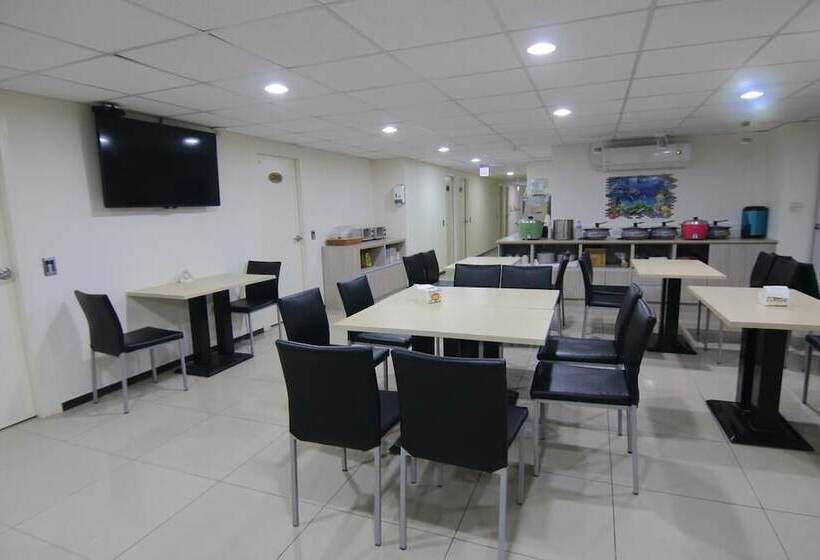 هاستل England Vacation