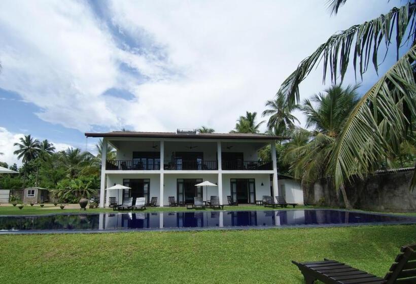 Пансион Nil Menik Villa