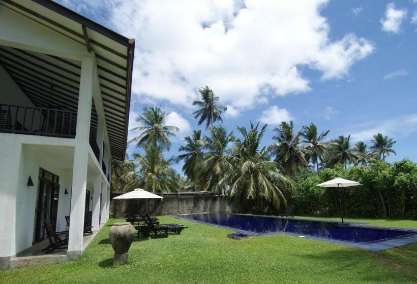 Пансион Nil Menik Villa