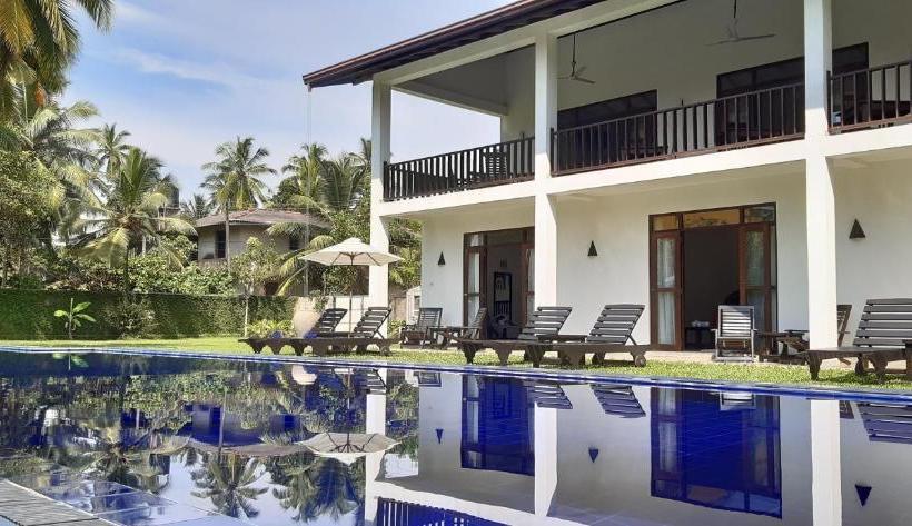 Пансион Nil Menik Villa