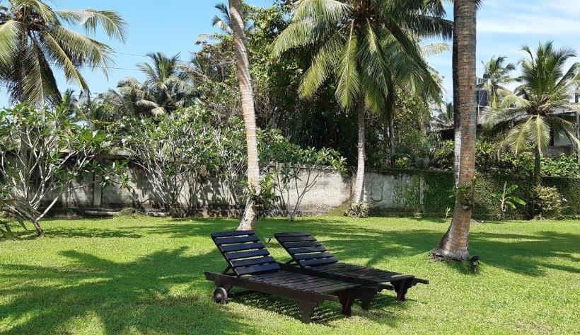 Пансион Nil Menik Villa