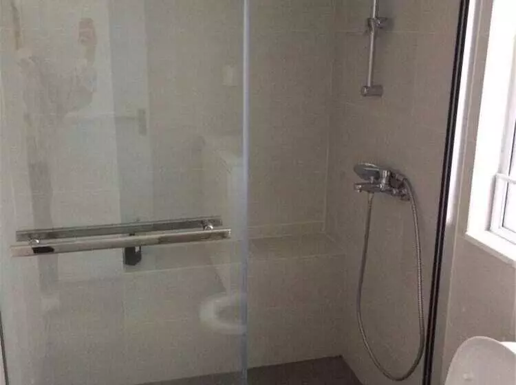 پانسیون Tong Luo Wan Hostel