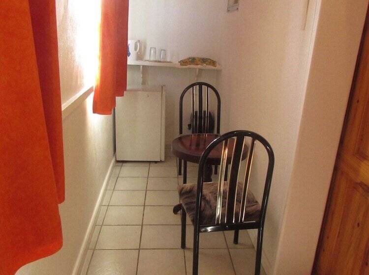 فندق صغير Charlery S Inn