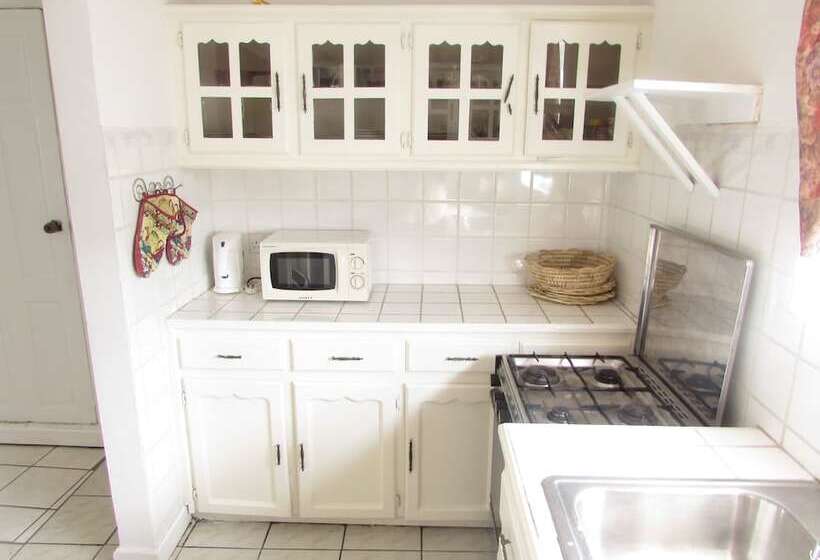 فندق صغير Charlery S Inn