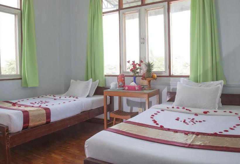 Mother Land Inn 2  Hostel