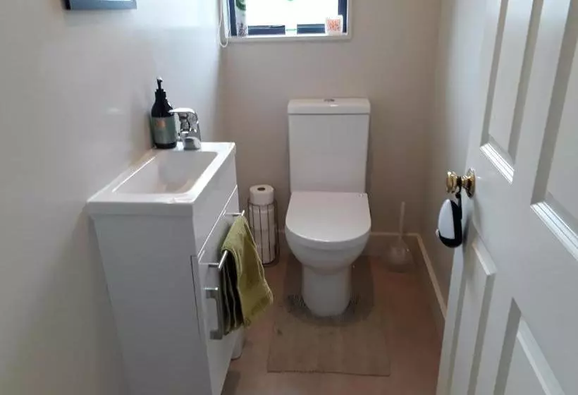 تختخواب و صبحانه Peaceful & Quiet Witherlea Homestay