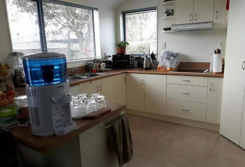 تختخواب و صبحانه Peaceful & Quiet Witherlea Homestay