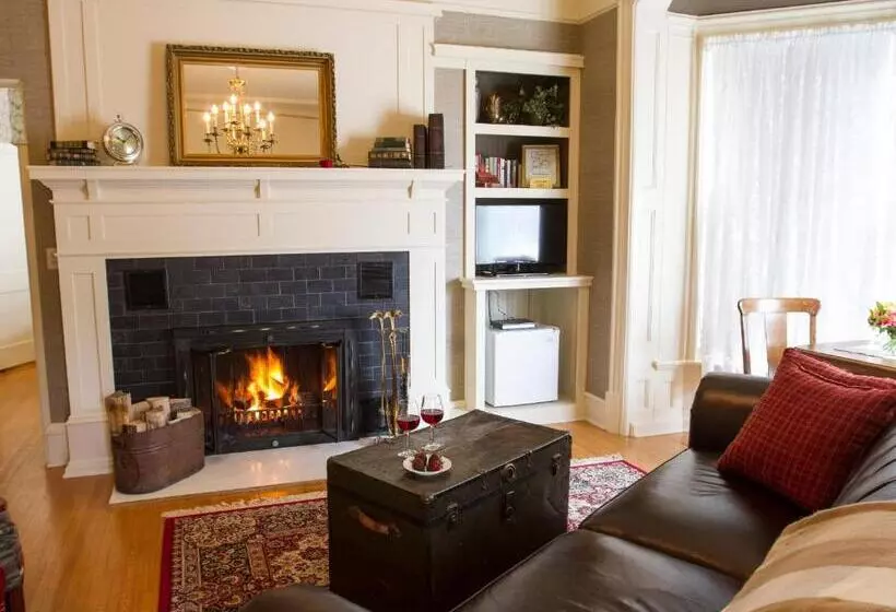 Aamiaismajoitus (B&B) The Foxglove Inn