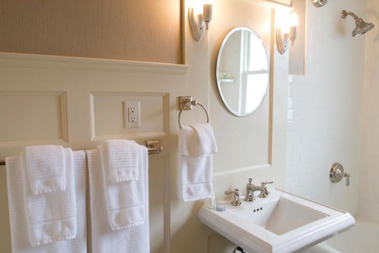 Bed and Breakfast The Foxglove Inn