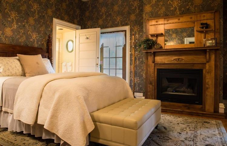 Bed and Breakfast The Foxglove Inn