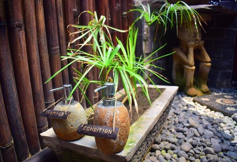 ホテル Le Pirate Gili Meno   Adults Only