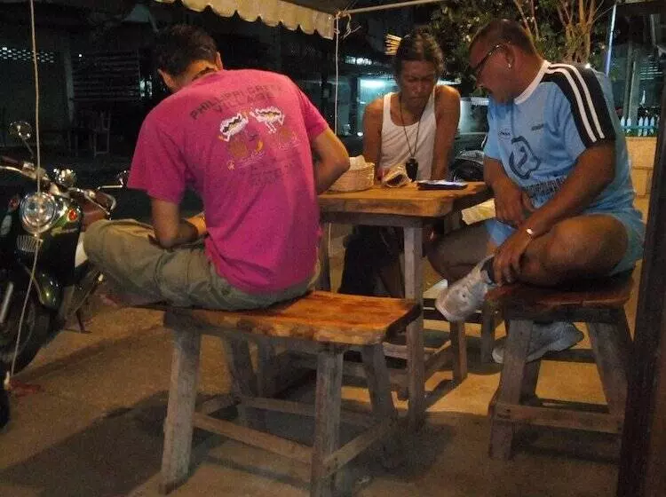 پانسیون Baanklangsoi