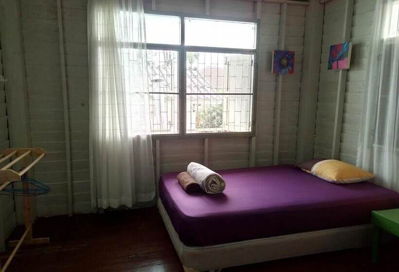 پانسیون Baanklangsoi