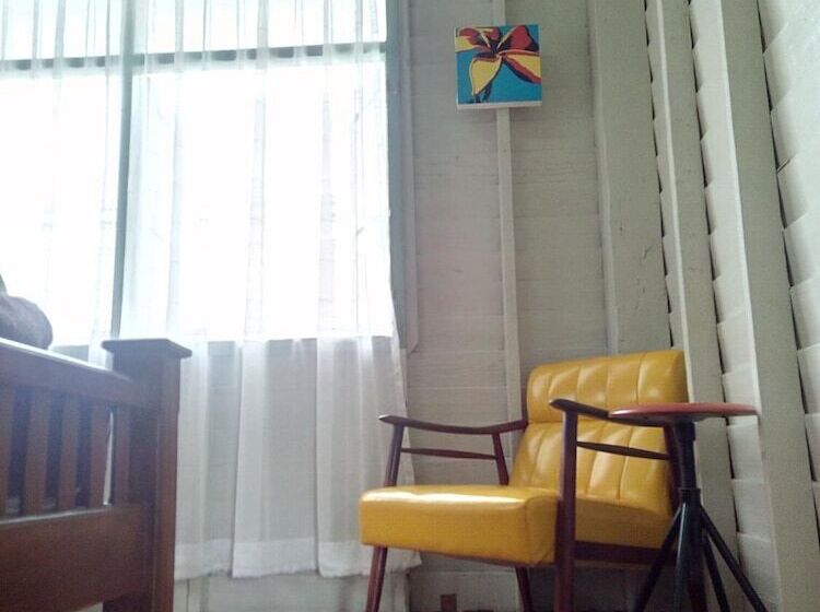 پانسیون Baanklangsoi