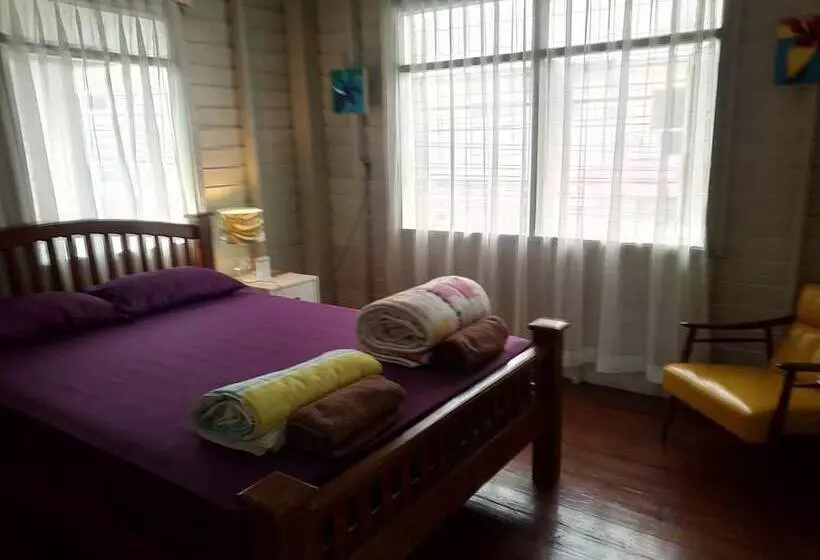 پانسیون Baanklangsoi