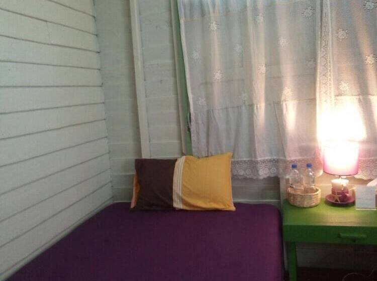 پانسیون Baanklangsoi