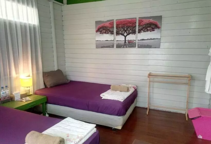 پانسیون Baanklangsoi