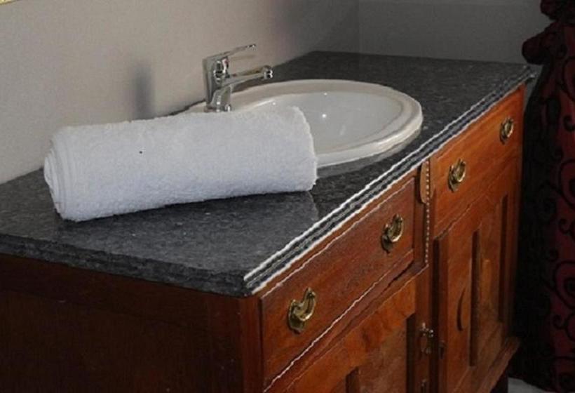 Pension Khutse Guest House