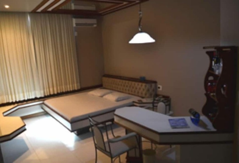 펜션 Pousada E Motel Blue Inn