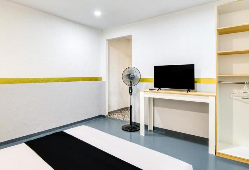 Capital O Riad Querétaro