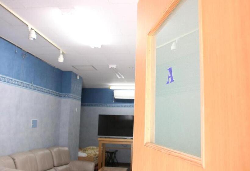 Pensió Ikkyu For Backpackers 19