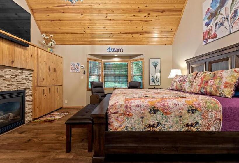 فندق صغير The Woods Cabins