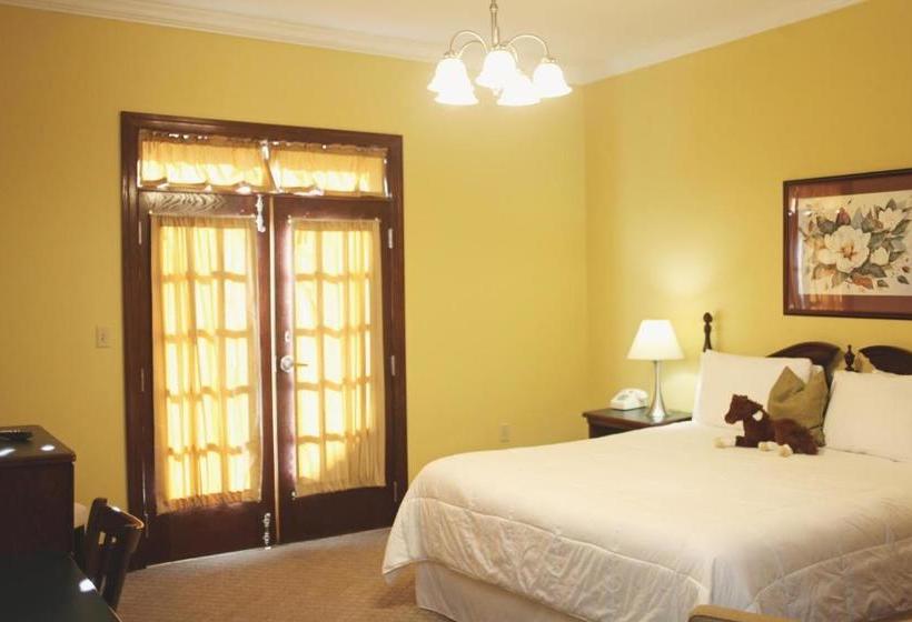 Отель Sheridan Livery Inn & Restaurant