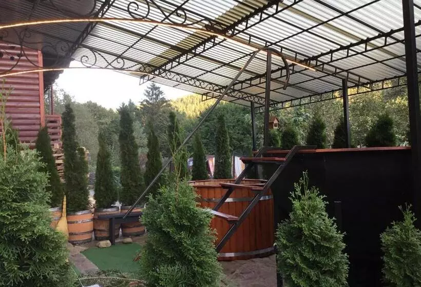 Majatalo садиба та чан Na Pagorbi