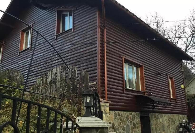 Majatalo садиба та чан Na Pagorbi